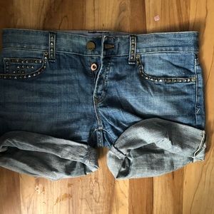 Like new Gap boyfriend jean shorts  🤩🥳